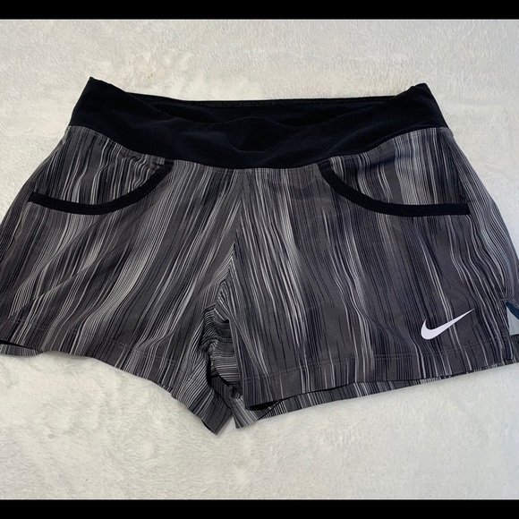 Nike Pants - Nike women’s dri-fit shorts
